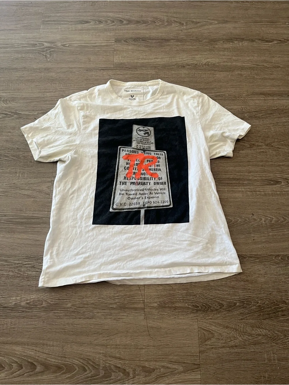 True Religion Shirt Mens XXL White Tow Away Sign TR Graffiti Graphic T Shirt